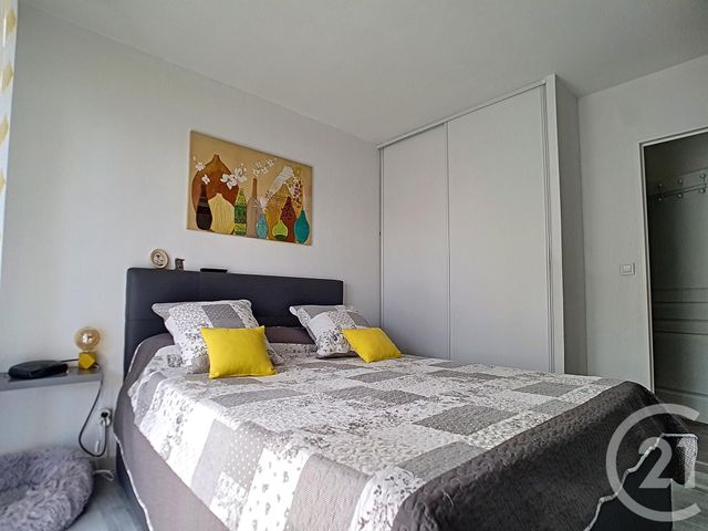 Afficher la photo en grand Appartement T3 à vendre - 3 pièces - 62.64 m2 - MARSEILLE - 13014 - PROVENCE-ALPES-COTE-D-AZUR - Century 21 Immo-Conseil