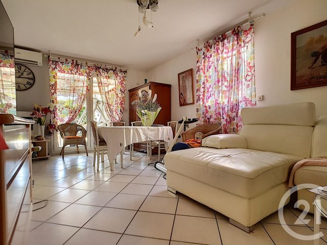 Afficher la photo en grand Appartement F3 à vendre - 3 pièces - 64.3 m2 - MARSEILLE - 13013 - PROVENCE-ALPES-COTE-D-AZUR - Century 21 Immo-Conseil