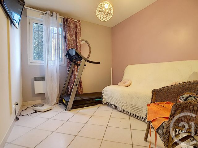 Afficher la photo en grand Appartement F3 à vendre - 3 pièces - 64.3 m2 - MARSEILLE - 13013 - PROVENCE-ALPES-COTE-D-AZUR - Century 21 Immo-Conseil
