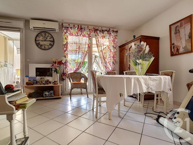 Afficher la photo en grand Appartement F3 à vendre - 3 pièces - 64.3 m2 - MARSEILLE - 13013 - PROVENCE-ALPES-COTE-D-AZUR - Century 21 Immo-Conseil