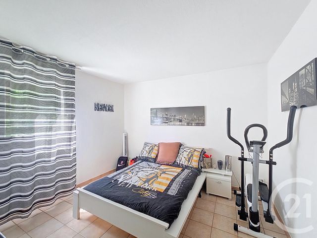 Afficher la photo en grand Appartement F3 à vendre - 3 pièces - 68.58 m2 - MARSEILLE - 13013 - PROVENCE-ALPES-COTE-D-AZUR - Century 21 Immo-Conseil
