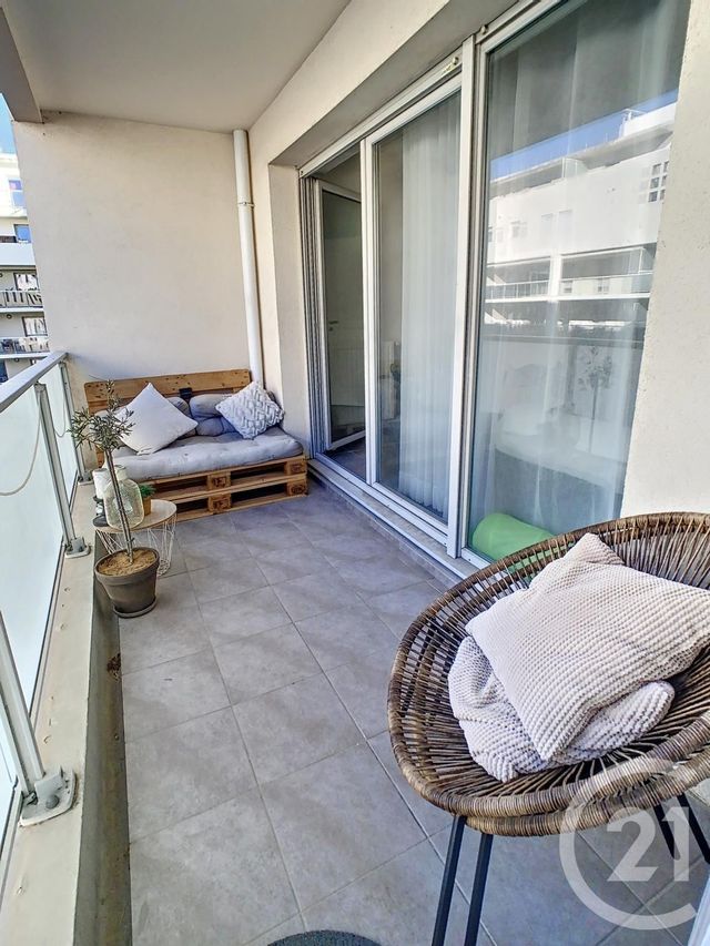 Appartement F2 à vendre - 2 pièces - 50.16 m2 - MARSEILLE - 13002 - PROVENCE-ALPES-COTE-D-AZUR - Century 21 Immo-Conseil