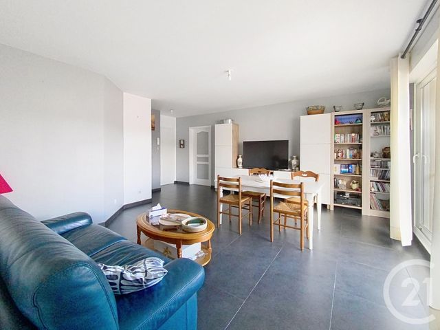 Appartement F3 à vendre - 3 pièces - 65.2 m2 - MARSEILLE - 13013 - PROVENCE-ALPES-COTE-D-AZUR - Century 21 Immo-Conseil