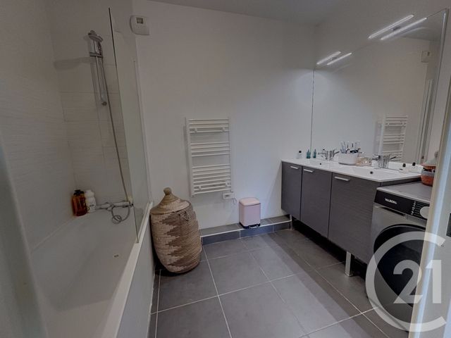 Appartement T4 à vendre - 4 pièces - 80.57 m2 - MARSEILLE - 13013 - PROVENCE-ALPES-COTE-D-AZUR - Century 21 Immo-Conseil
