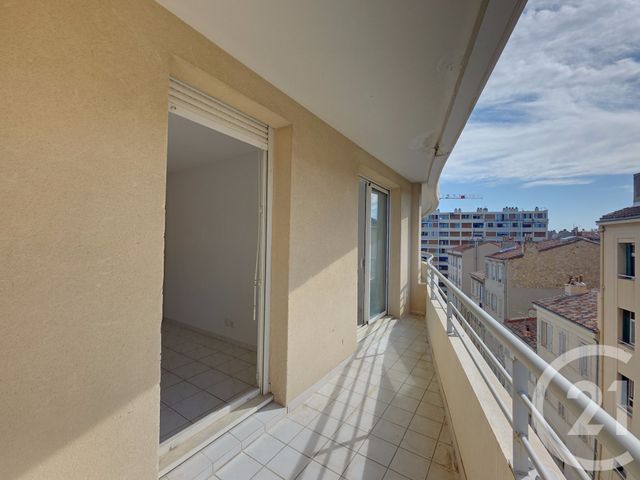 Afficher la photo en grand Appartement T3 à vendre - 3 pièces - 64.69 m2 - MARSEILLE - 13005 - PROVENCE-ALPES-COTE-D-AZUR - Century 21 Immo-Conseil
